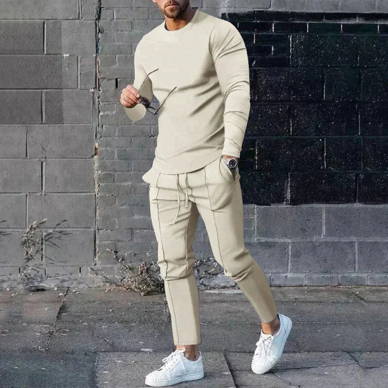 Ken | The ultimate tracksuit for the spotlights